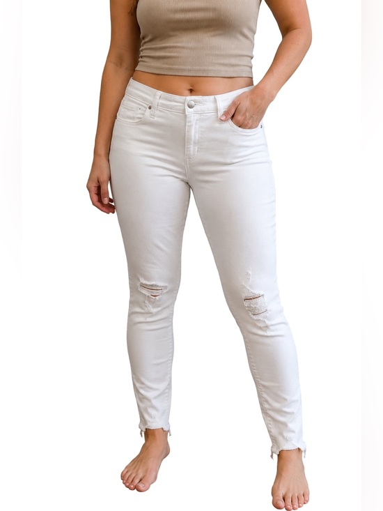 Universal Thread Denim - Universal Thread White Mid-Rise Distressed Skinny Jeans Size 10/30 NWT